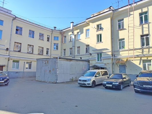 Снять  помещение свободного назначения
