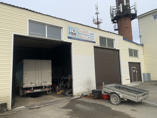 Снять  помещение свободного назначения