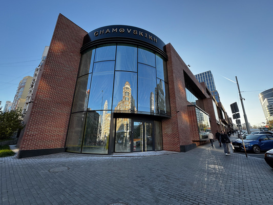 Снять  торговое помещение