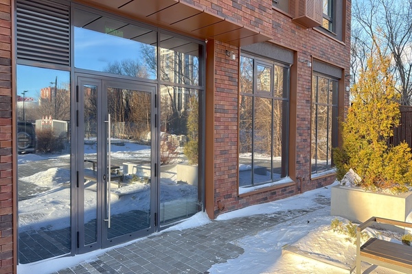 Снять  помещение свободного назначения